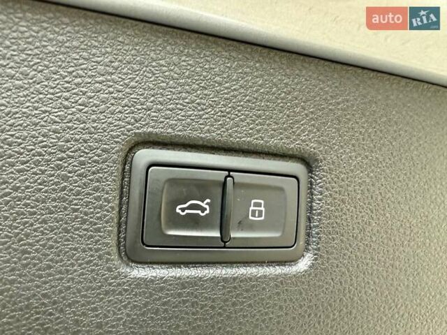 Серый Ауди Ку 7, объемом двигателя 3 л и пробегом 415 тыс. км за 24999 $, фото 93 на Automoto.ua