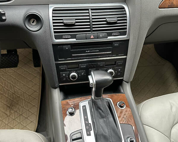 Серый Ауди Ку 7, объемом двигателя 2.97 л и пробегом 228 тыс. км за 21000 $, фото 34 на Automoto.ua