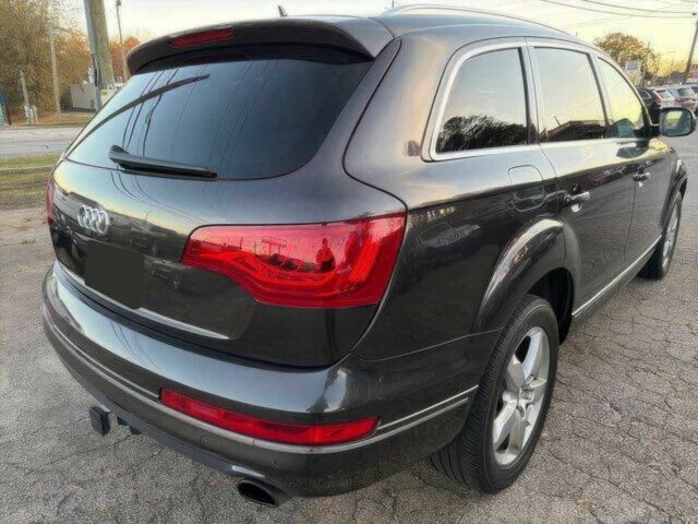 Серый Ауди Ку 7, объемом двигателя 3 л и пробегом 79 тыс. км за 9700 $, фото 5 на Automoto.ua