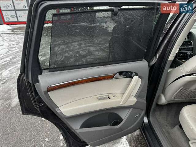 Серый Ауди Ку 7, объемом двигателя 3 л и пробегом 170 тыс. км за 10900 $, фото 8 на Automoto.ua