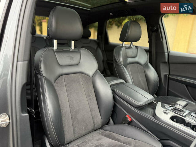 Сірий Ауді Ку 7, об'ємом двигуна 2.97 л та пробігом 246 тис. км за 33500 $, фото 60 на Automoto.ua