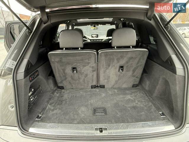 Серый Ауди Ку 7, объемом двигателя 2.97 л и пробегом 210 тыс. км за 35900 $, фото 44 на Automoto.ua