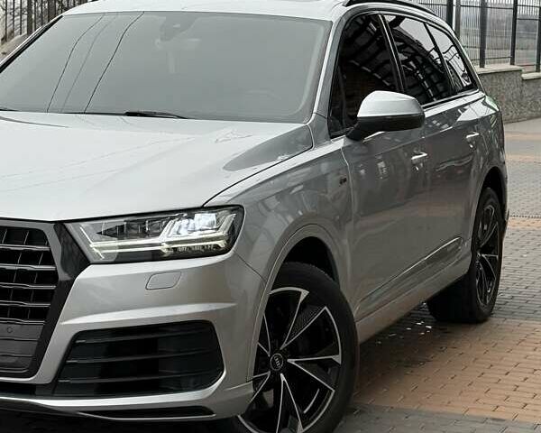 Сірий Ауді Ку 7, об'ємом двигуна 3 л та пробігом 180 тис. км за 26500 $, фото 5 на Automoto.ua