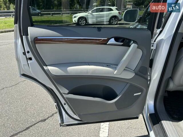 Ауди Ку 7 2015 в Киеве на Automoto.ua Серый Ауди Ку 7, объемом двигателя 3 л и пробегом 265 тыс. км за 16000 $, фото 25 на Automoto.ua