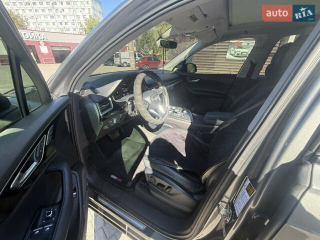 Сірий Ауді Ку 7, об'ємом двигуна 3 л та пробігом 183 тис. км за 27500 $, фото 2 на Automoto.ua