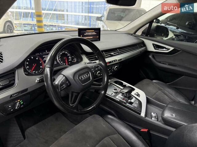 Серый Ауди Ку 7, объемом двигателя 3 л и пробегом 152 тыс. км за 29900 $, фото 17 на Automoto.ua