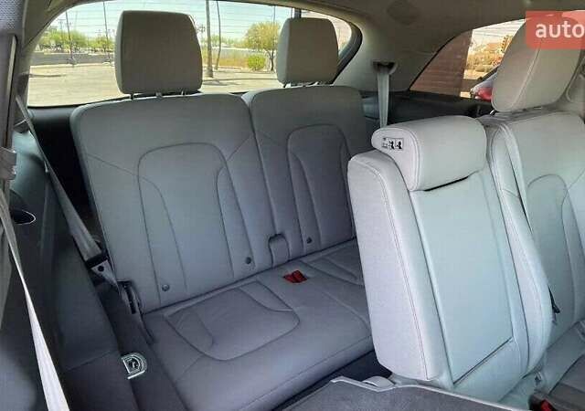 Серый Ауди Ку 7, объемом двигателя 3 л и пробегом 146 тыс. км за 5400 $, фото 21 на Automoto.ua