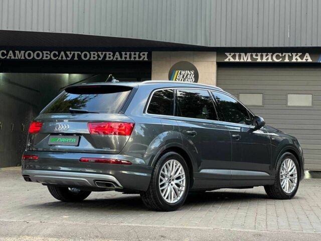 Серый Ауди Ку 7, объемом двигателя 3 л и пробегом 135 тыс. км за 31500 $, фото 6 на Automoto.ua