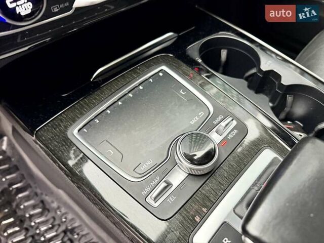 Серый Ауди Ку 7, объемом двигателя 3 л и пробегом 415 тыс. км за 24999 $, фото 44 на Automoto.ua