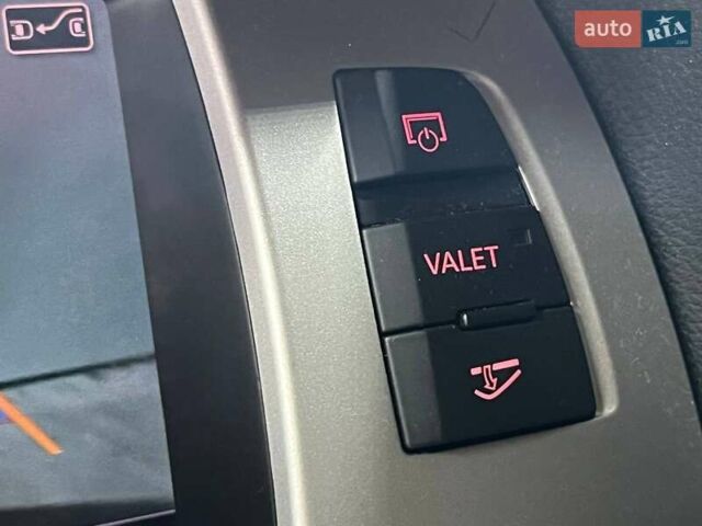 Сірий Ауді Ку 7, об'ємом двигуна 2.97 л та пробігом 179 тис. км за 14200 $, фото 16 на Automoto.ua