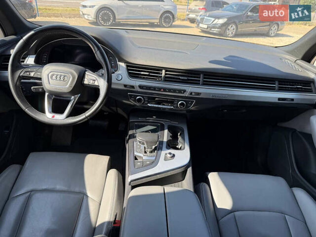 Сірий Ауді Ку 7, об'ємом двигуна 3 л та пробігом 200 тис. км за 32999 $, фото 30 на Automoto.ua