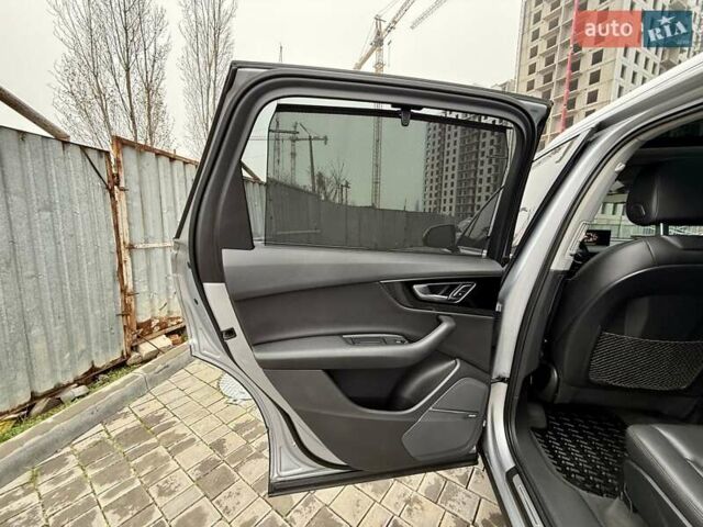 Серый Ауди Ку 7, объемом двигателя 3 л и пробегом 415 тыс. км за 24999 $, фото 79 на Automoto.ua