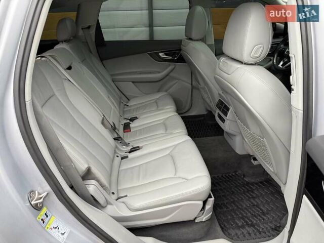 Сірий Ауді Ку 7, об'ємом двигуна 3 л та пробігом 180 тис. км за 26500 $, фото 46 на Automoto.ua