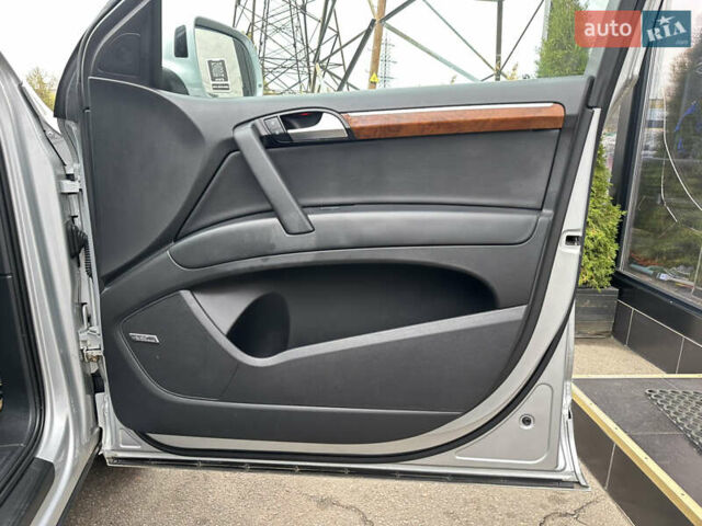 Сірий Ауді Ку 7, об'ємом двигуна 2.97 л та пробігом 320 тис. км за 19700 $, фото 26 на Automoto.ua