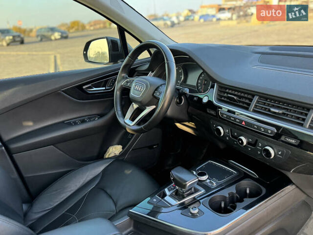 Ауді Ку 7 2015 у Харкові на Automoto.ua Сірий Ауді Ку 7, об'ємом двигуна 3 л та пробігом 177 тис. км за 22999 $, фото 17 на Automoto.ua