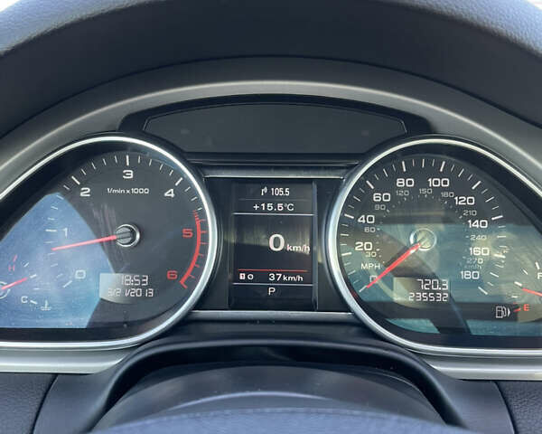 Сірий Ауді Ку 7, об'ємом двигуна 3 л та пробігом 235 тис. км за 22400 $, фото 12 на Automoto.ua