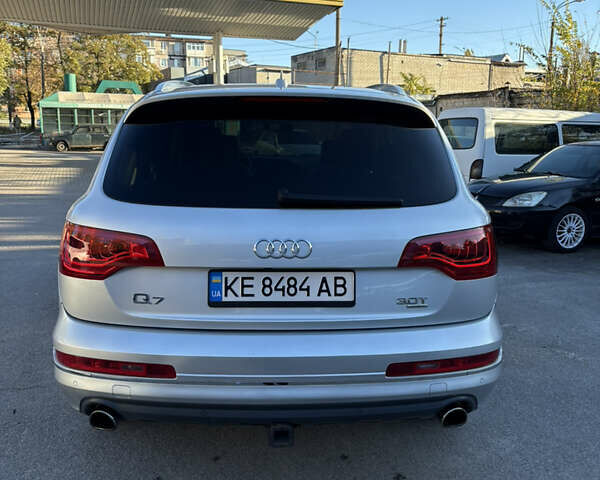 Серый Ауди Ку 7, объемом двигателя 3 л и пробегом 133 тыс. км за 15500 $, фото 4 на Automoto.ua
