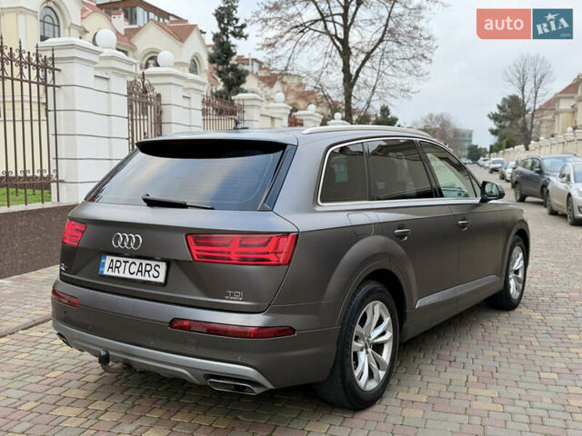 Серый Ауди Ку 7, объемом двигателя 3 л и пробегом 250 тыс. км за 25900 $, фото 7 на Automoto.ua