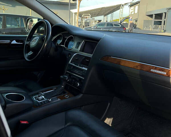 Сірий Ауді Ку 7, об'ємом двигуна 3 л та пробігом 235 тис. км за 22400 $, фото 8 на Automoto.ua