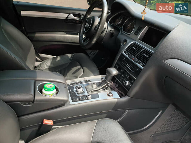 Сірий Ауді Ку 7, об'ємом двигуна 3 л та пробігом 209 тис. км за 21888 $, фото 23 на Automoto.ua