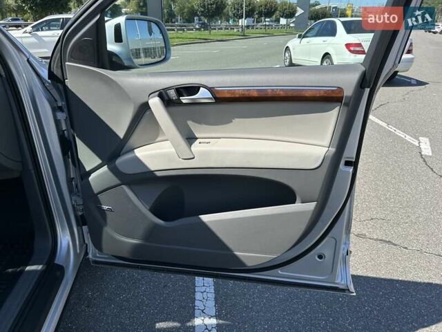 Ауди Ку 7 2015 в Киеве на Automoto.ua Серый Ауди Ку 7, объемом двигателя 3 л и пробегом 265 тыс. км за 16000 $, фото 32 на Automoto.ua