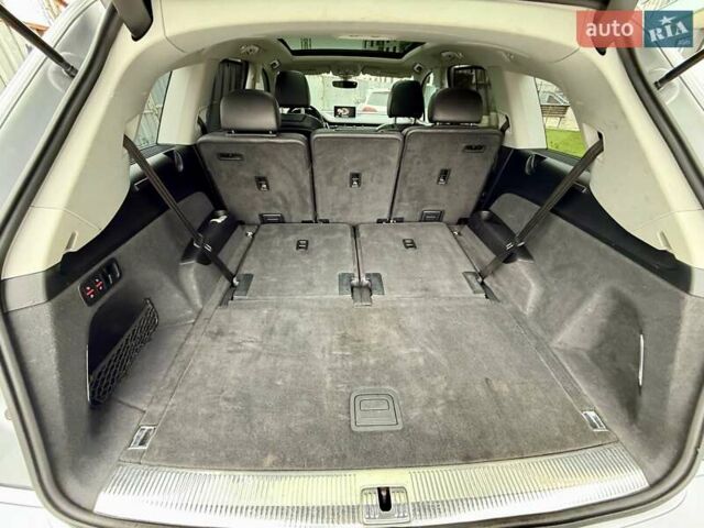 Серый Ауди Ку 7, объемом двигателя 3 л и пробегом 415 тыс. км за 24999 $, фото 90 на Automoto.ua