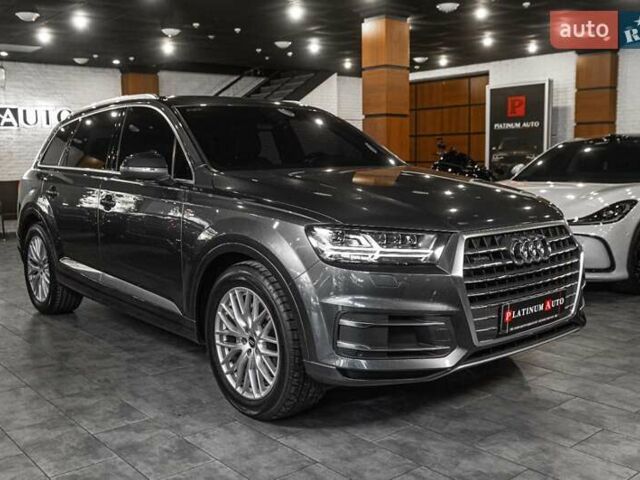 Ауді Ку 7 2015 у Одесі на Automoto.ua Сірий Ауді Ку 7, об'ємом двигуна 2.97 л та пробігом 142 тис. км за 32900 $, фото 1 на Automoto.ua