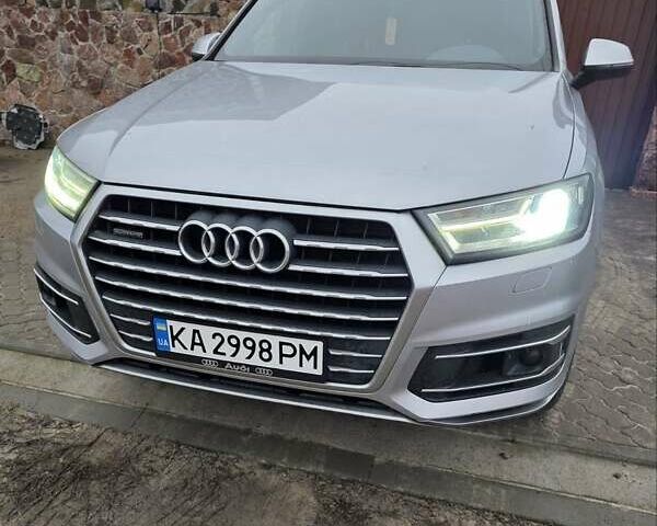 Серый Ауди Ку 7, объемом двигателя 3 л и пробегом 248 тыс. км за 25000 $, фото 22 на Automoto.ua