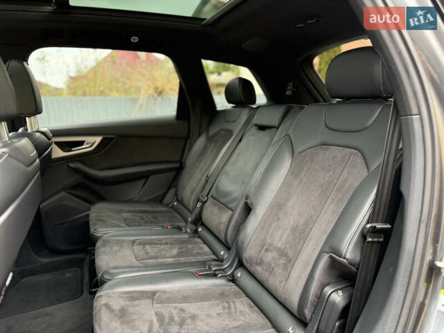 Сірий Ауді Ку 7, об'ємом двигуна 2.97 л та пробігом 246 тис. км за 33500 $, фото 42 на Automoto.ua