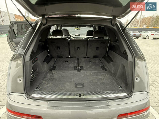 Серый Ауди Ку 7, объемом двигателя 2.97 л и пробегом 210 тыс. км за 35900 $, фото 52 на Automoto.ua