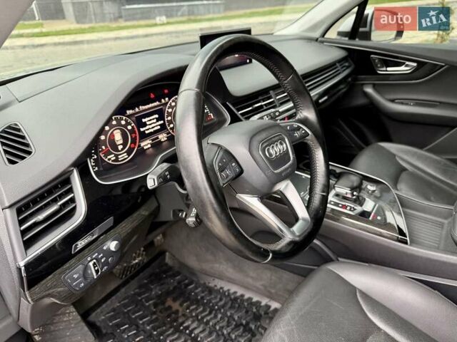 Серый Ауди Ку 7, объемом двигателя 3 л и пробегом 415 тыс. км за 24999 $, фото 38 на Automoto.ua