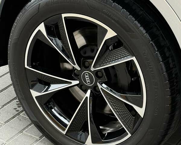 Сірий Ауді Ку 7, об'ємом двигуна 3 л та пробігом 180 тис. км за 26500 $, фото 60 на Automoto.ua