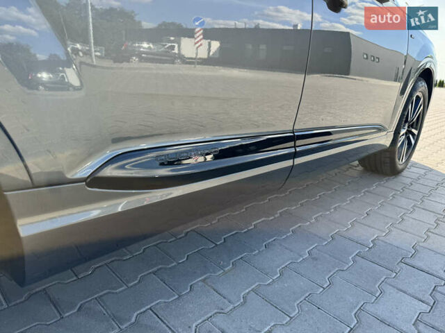 Сірий Ауді Ку 7, об'ємом двигуна 2.97 л та пробігом 258 тис. км за 32000 $, фото 12 на Automoto.ua