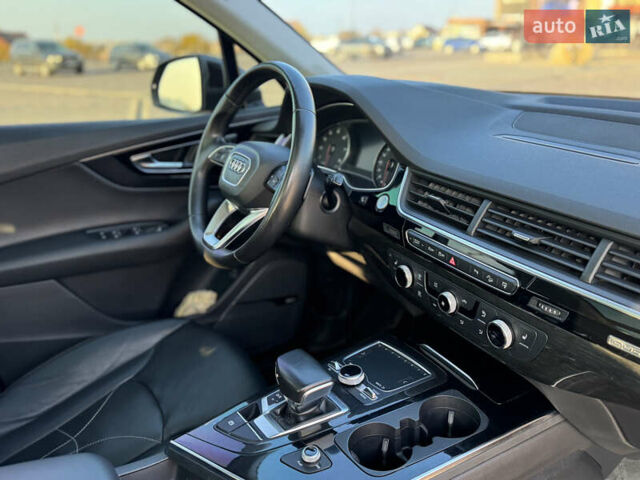 Серый Ауди Ку 7, объемом двигателя 3 л и пробегом 177 тыс. км за 21999 $, фото 24 на Automoto.ua