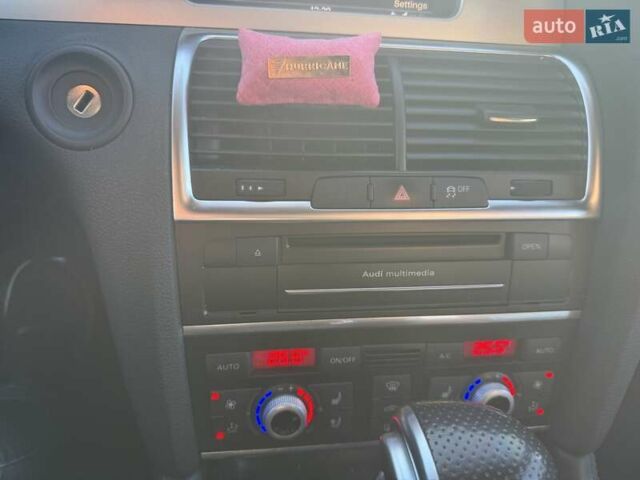 Сірий Ауді Ку 7, об'ємом двигуна 3 л та пробігом 230 тис. км за 17000 $, фото 17 на Automoto.ua