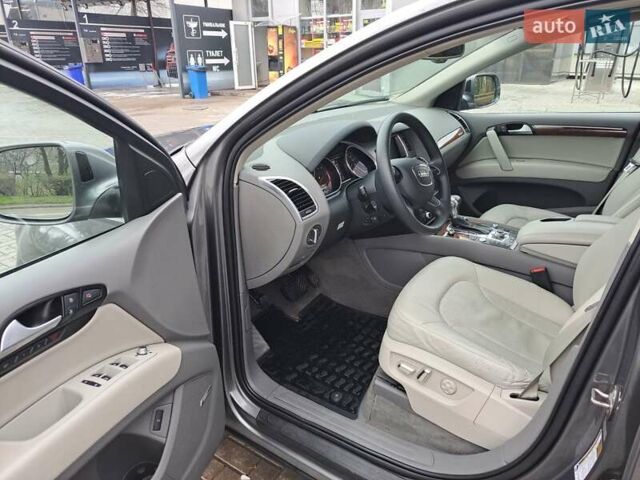 Сірий Ауді Ку 7, об'ємом двигуна 3 л та пробігом 262 тис. км за 23400 $, фото 30 на Automoto.ua