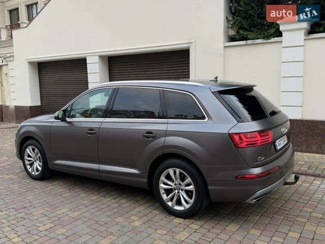 Серый Ауди Ку 7, объемом двигателя 3 л и пробегом 250 тыс. км за 25900 $, фото 6 на Automoto.ua