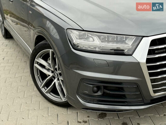 Сірий Ауді Ку 7, об'ємом двигуна 2.97 л та пробігом 246 тис. км за 33500 $, фото 2 на Automoto.ua