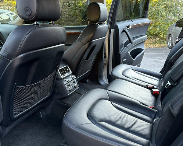 Серый Ауди Ку 7, объемом двигателя 3 л и пробегом 133 тыс. км за 15500 $, фото 14 на Automoto.ua