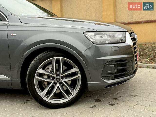 Сірий Ауді Ку 7, об'ємом двигуна 2.97 л та пробігом 246 тис. км за 33500 $, фото 4 на Automoto.ua