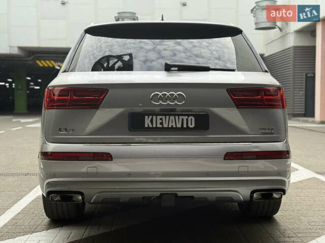 Серый Ауди Ку 7, объемом двигателя 3 л и пробегом 188 тыс. км за 25000 $, фото 6 на Automoto.ua