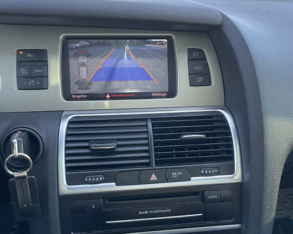 Сірий Ауді Ку 7, об'ємом двигуна 3 л та пробігом 235 тис. км за 22400 $, фото 11 на Automoto.ua