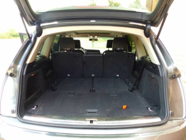 Серый Ауди Ку 7, объемом двигателя 3 л и пробегом 76 тыс. км за 13500 $, фото 11 на Automoto.ua