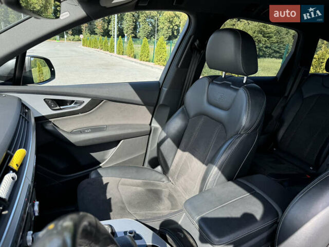 Сірий Ауді Ку 7, об'ємом двигуна 2.97 л та пробігом 258 тис. км за 32000 $, фото 24 на Automoto.ua