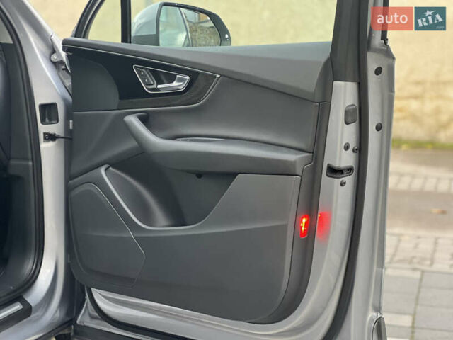 Сірий Ауді Ку 7, об'ємом двигуна 3 л та пробігом 138 тис. км за 23499 $, фото 101 на Automoto.ua