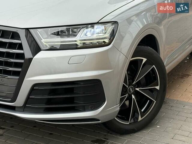 Сірий Ауді Ку 7, об'ємом двигуна 3 л та пробігом 180 тис. км за 26500 $, фото 6 на Automoto.ua