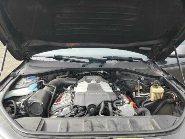 Сірий Ауді Ку 7, об'ємом двигуна 0 л та пробігом 160 тис. км за 3000 $, фото 11 на Automoto.ua