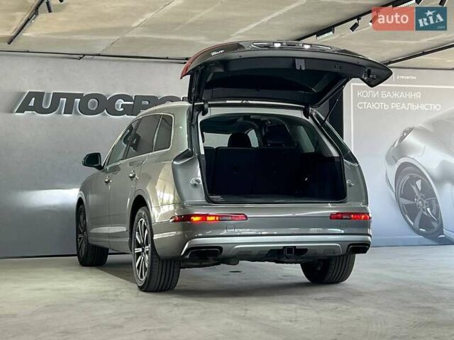 Серый Ауди Ку 7, объемом двигателя 3 л и пробегом 158 тыс. км за 24400 $, фото 4 на Automoto.ua