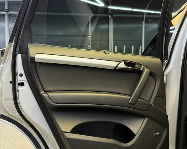 Серый Ауди Ку 7, объемом двигателя 3 л и пробегом 97 тыс. км за 14950 $, фото 11 на Automoto.ua