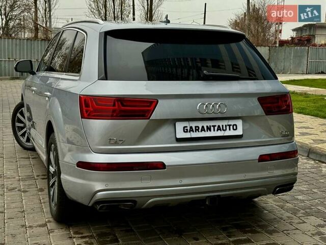 Серый Ауди Ку 7, объемом двигателя 3 л и пробегом 415 тыс. км за 24999 $, фото 25 на Automoto.ua